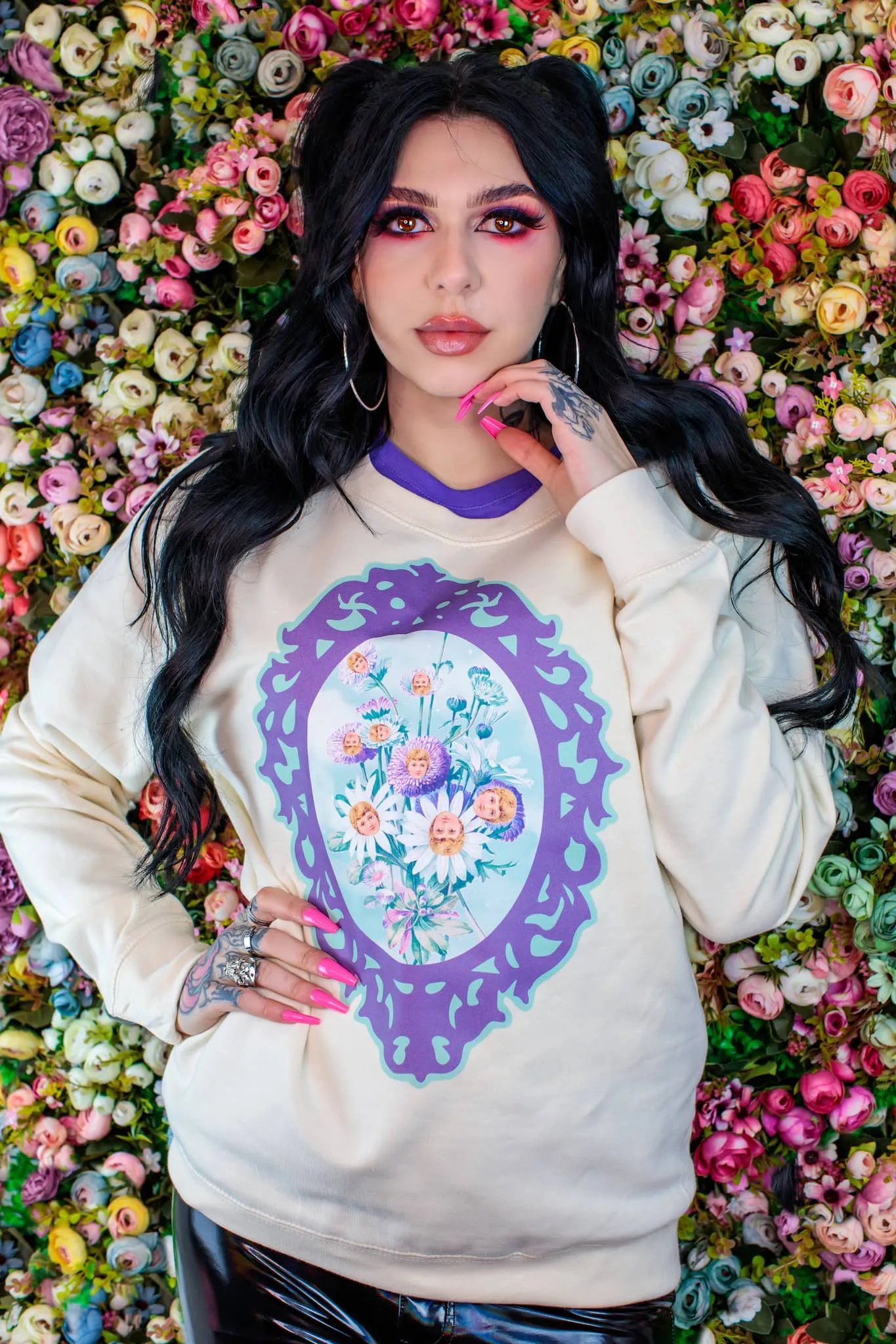 Doll Bouquet Frame Vanilla Sweater