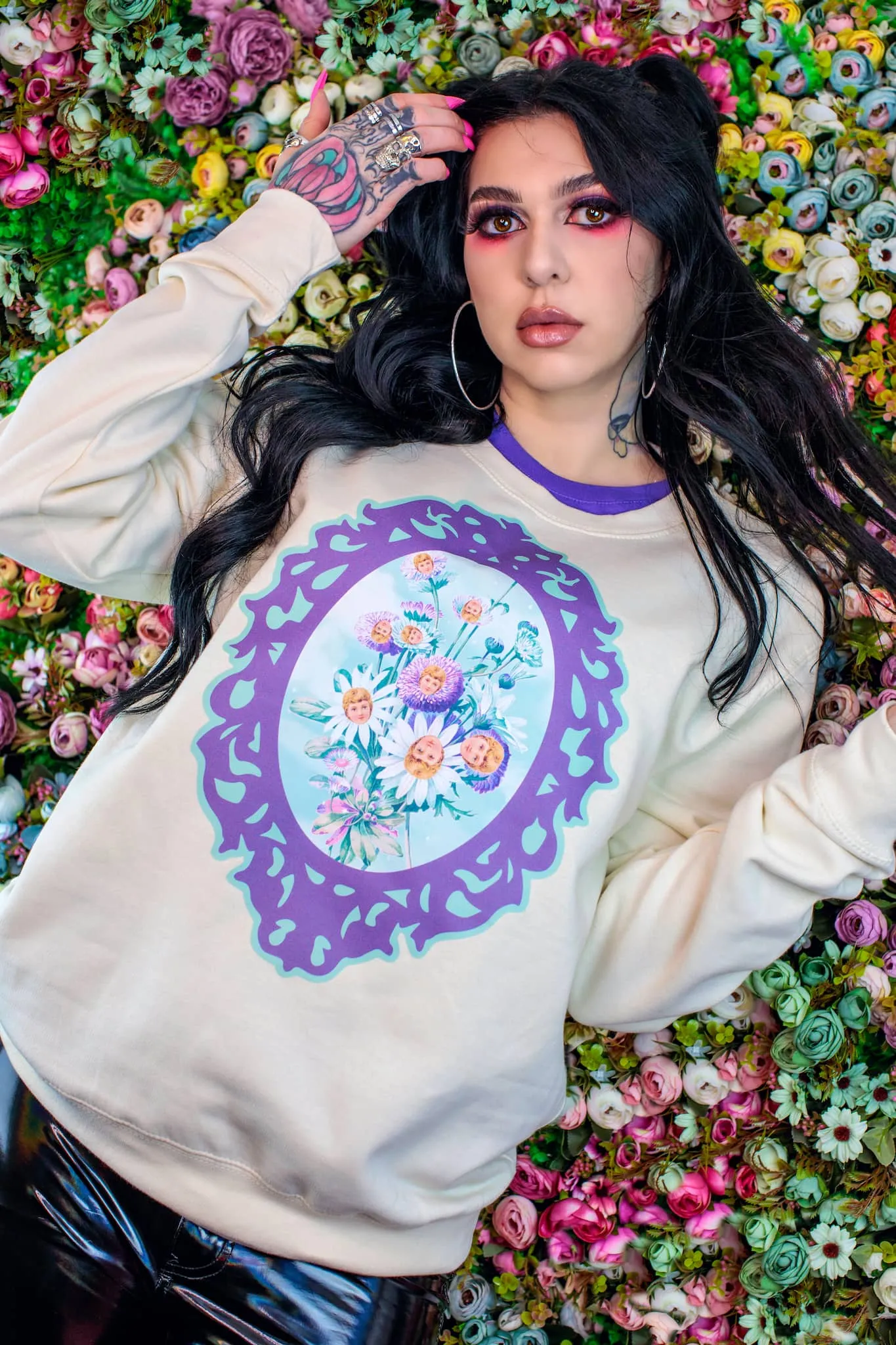 Doll Bouquet Frame Vanilla Sweater