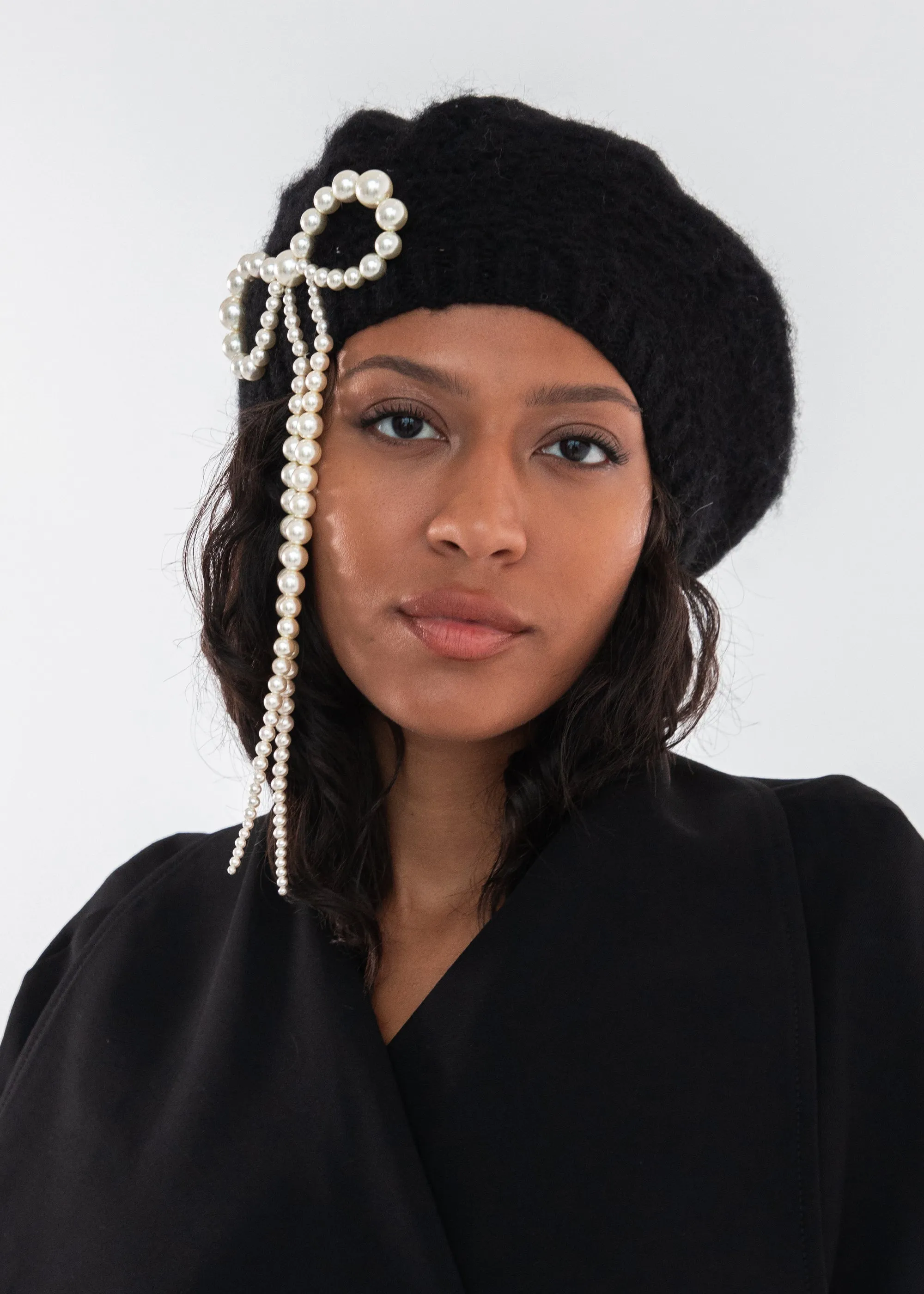 Presley Bow Beret -- Black