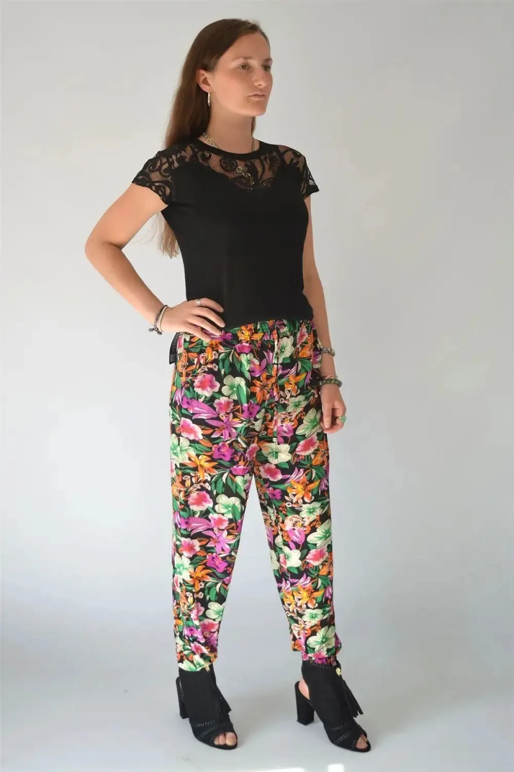 Relaxed Hareem Pants
